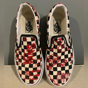 Vans Classic Slip On Crew Checkerboard Red
VN04BV31IW Skate Shoes